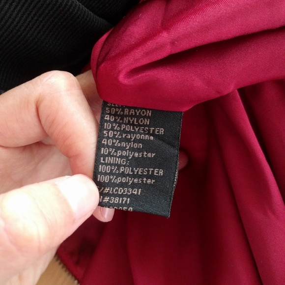 ❎ *Sold* Red Metallic Dress - Picture 8 of 8